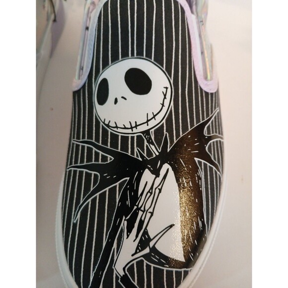 NWT Disney Nightmare Before Christmas Women's 9 Low Top Slip-On Sneaker Shoes - Picture 16 of 16
